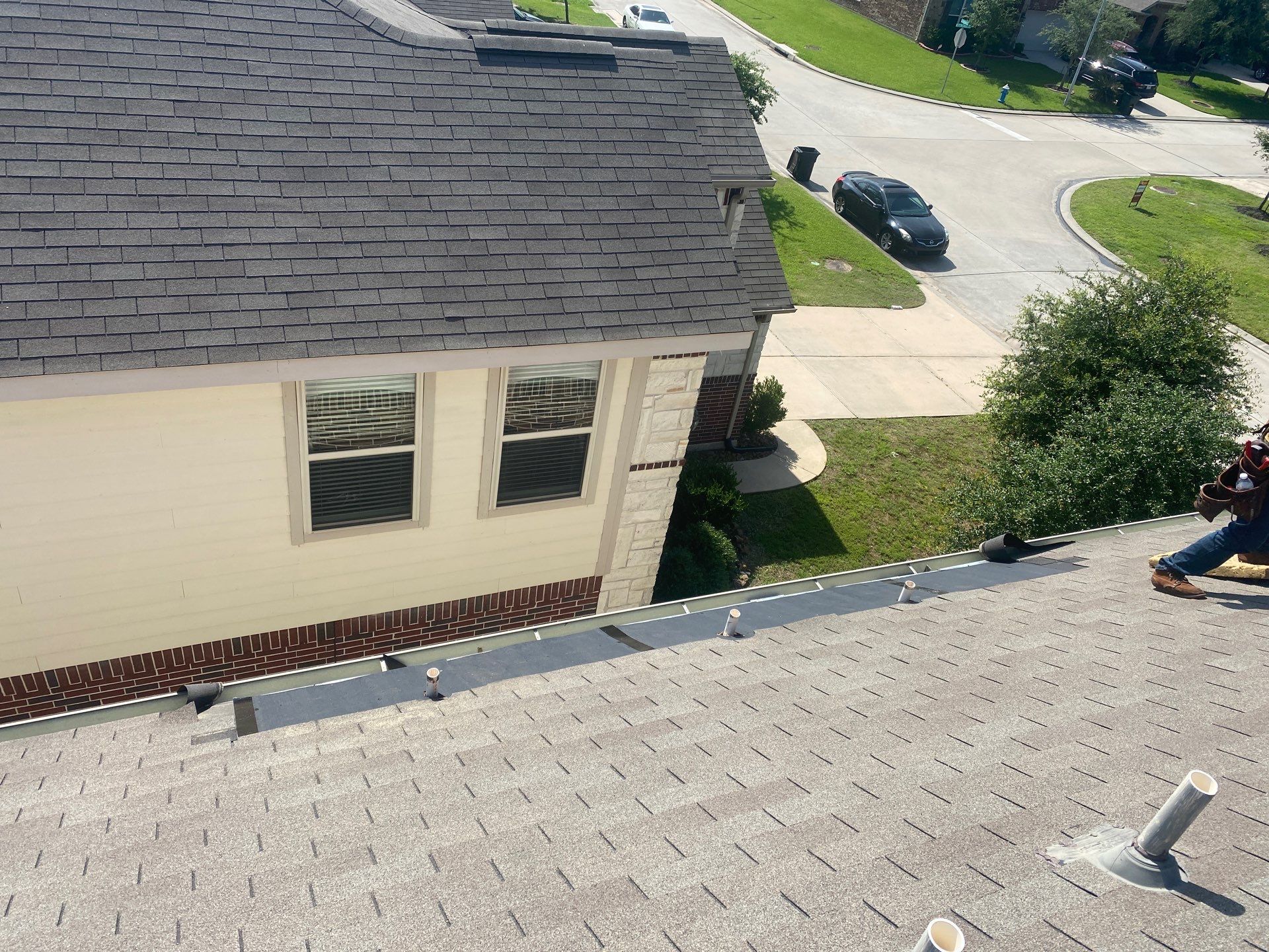 Hail Damage using Owen's Corning Duration (Lifetime) Shingles by Roof Repair Company