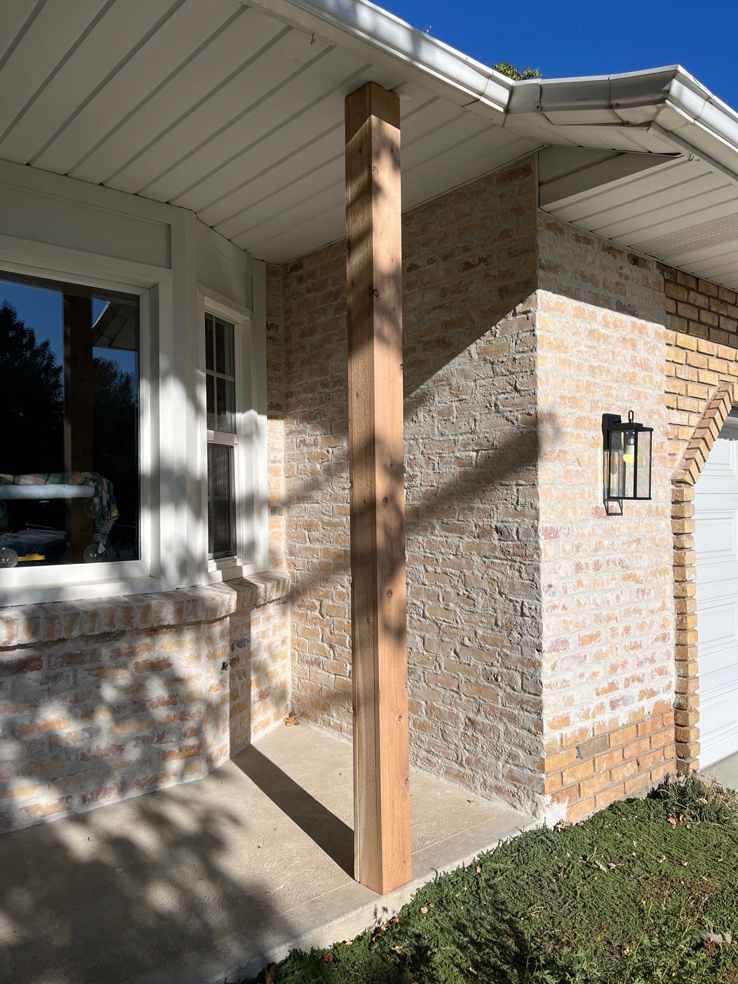 South Jordan | Crisp Board & Batten Accent | Arctic White by Ideal Siding Utah