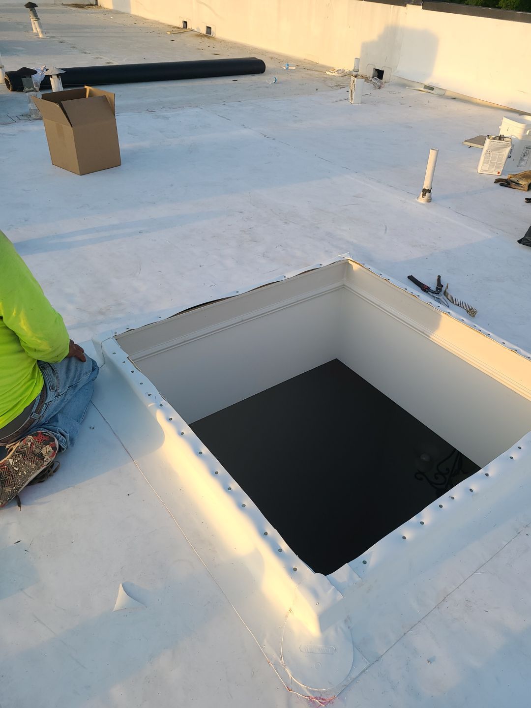 Alexandria: Carlisle Syntec TPO Flat Roof Installation by RM Banning, Inc.