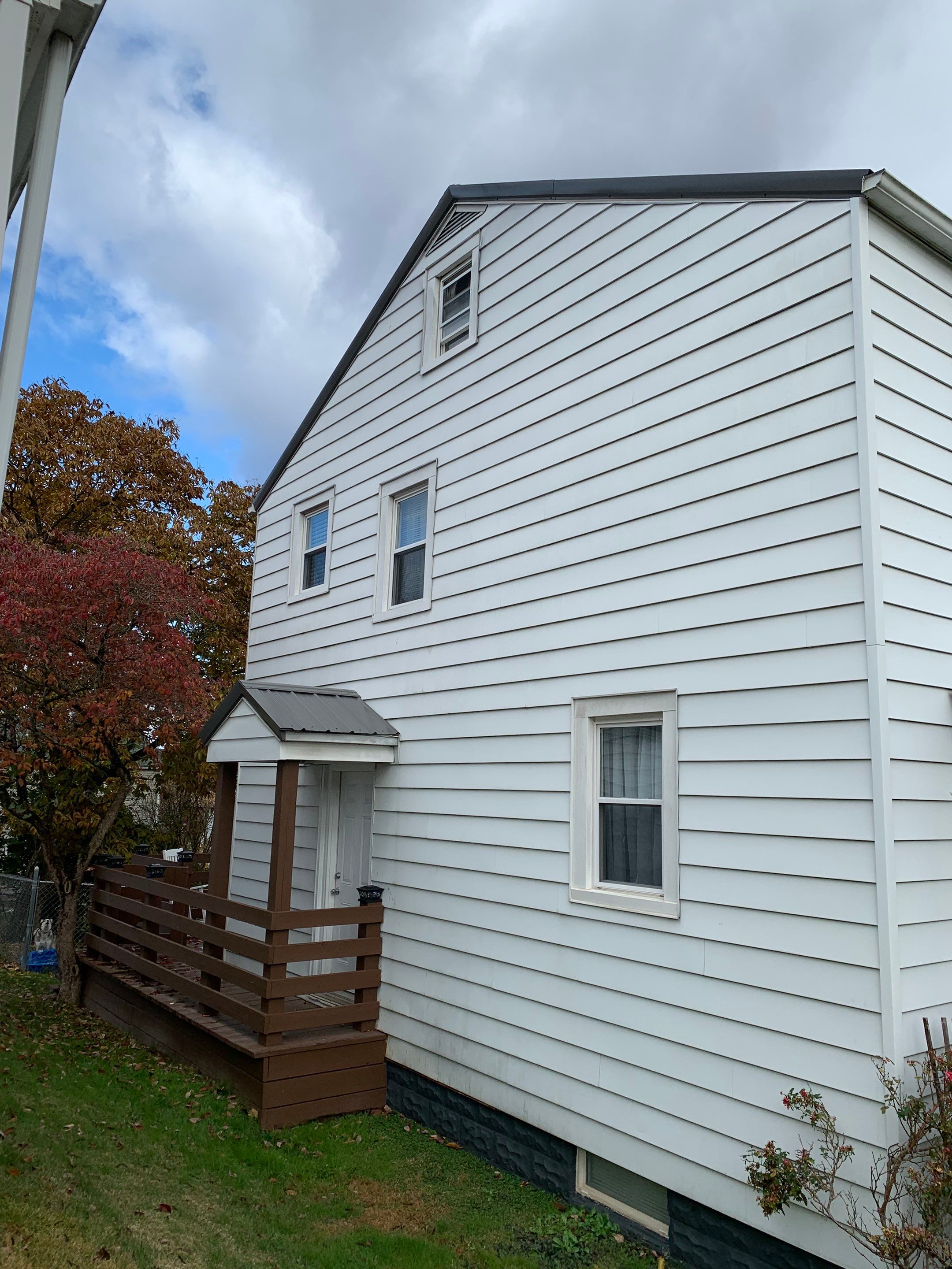 Siding Installation using Exterior Portfolio Portsmouth Vinyl Cedar Shakes by Secure Construction Company Inc