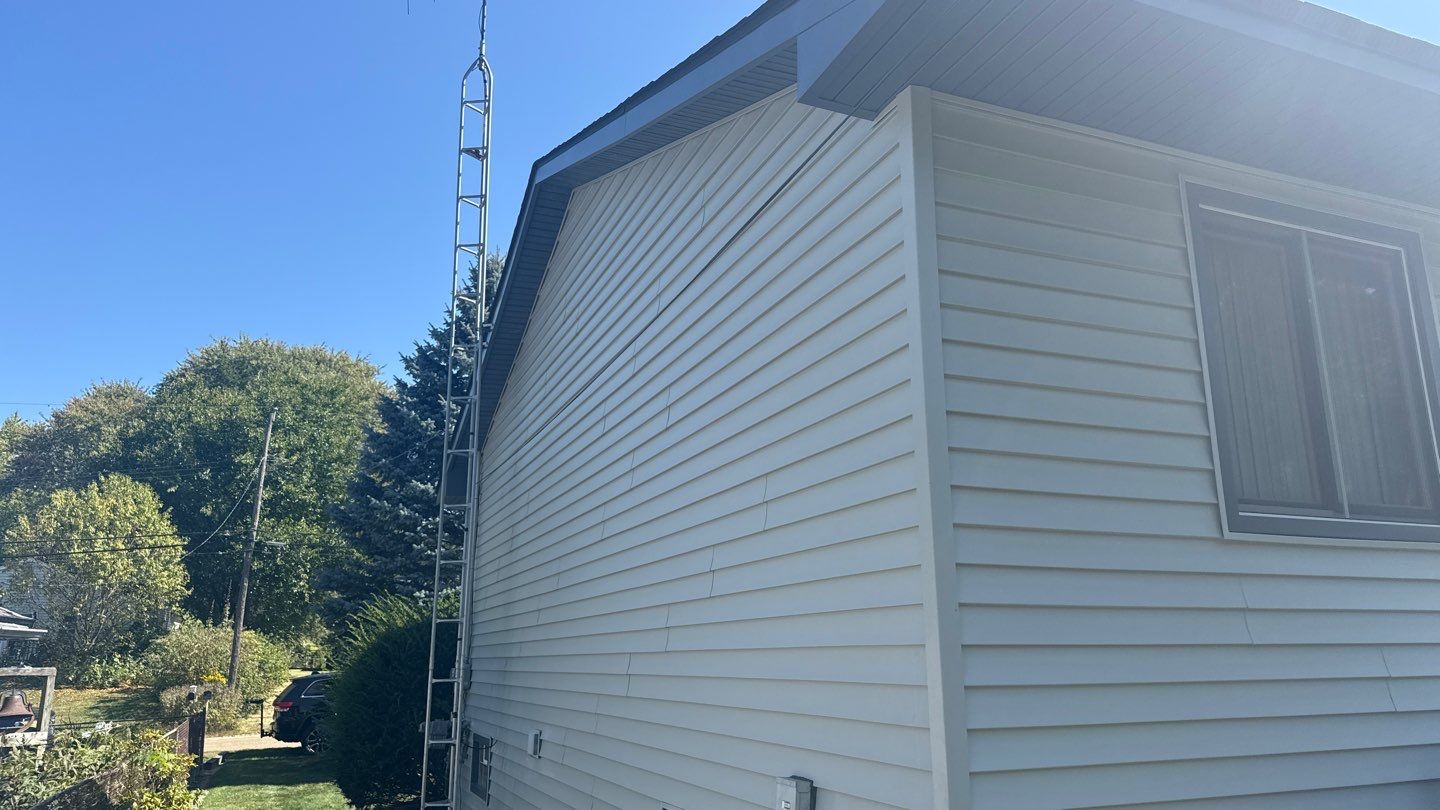 Siding Replacement using Alside Charter Oak D4.5" Cape Cod Grey by 180 Contractors