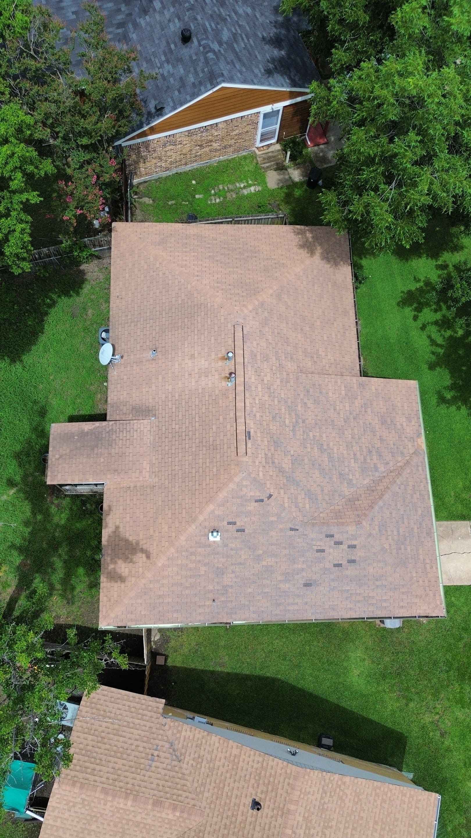 GAF natural Shadow - Weathered Wood by Top Sun Roofing