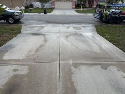 Concrete Driveway Cleaning in Arbor Creek Community – Palmetto, FL