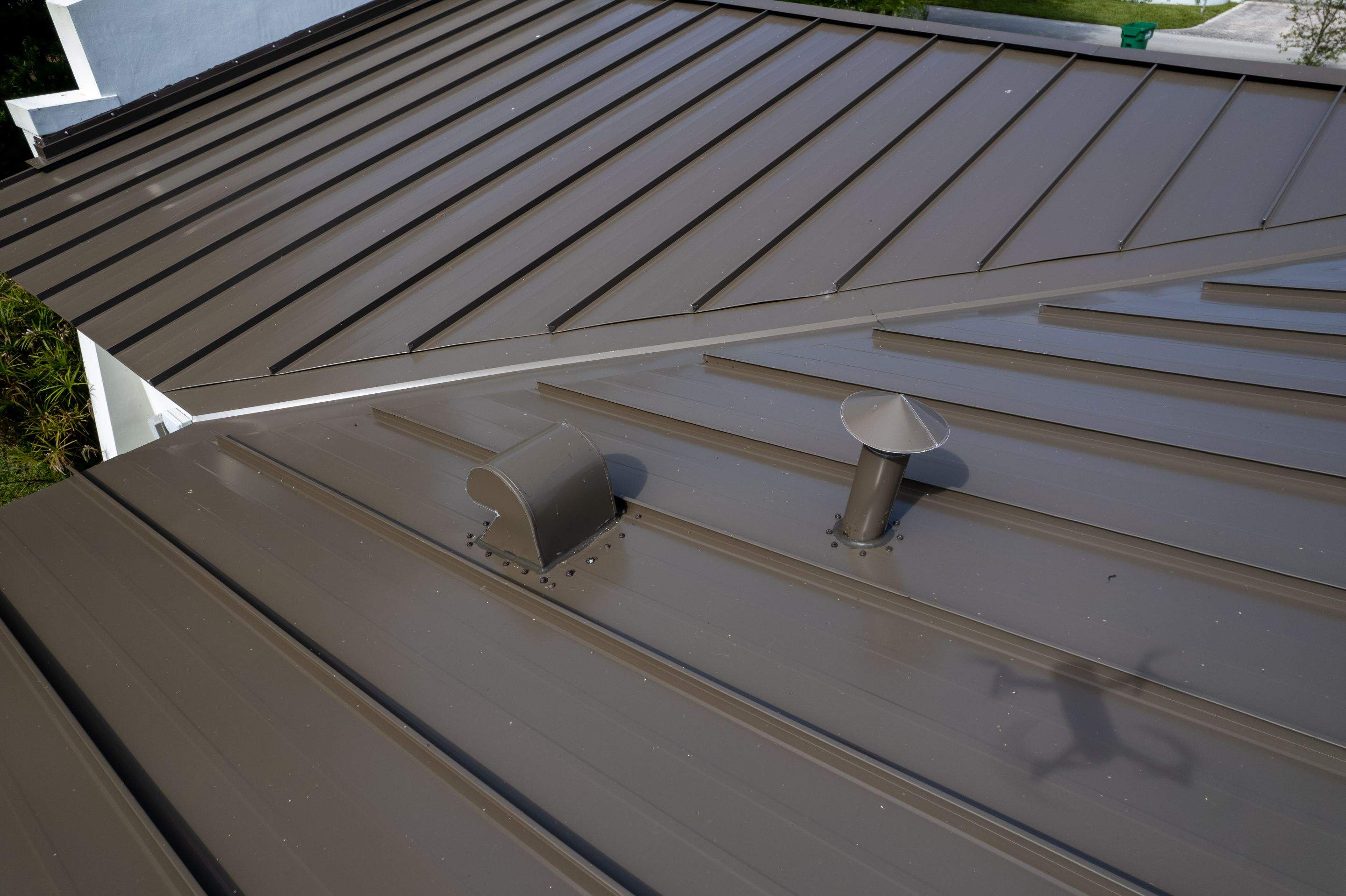 Metal Roof - Galvalume - Medium Bronze by Istueta Roofing