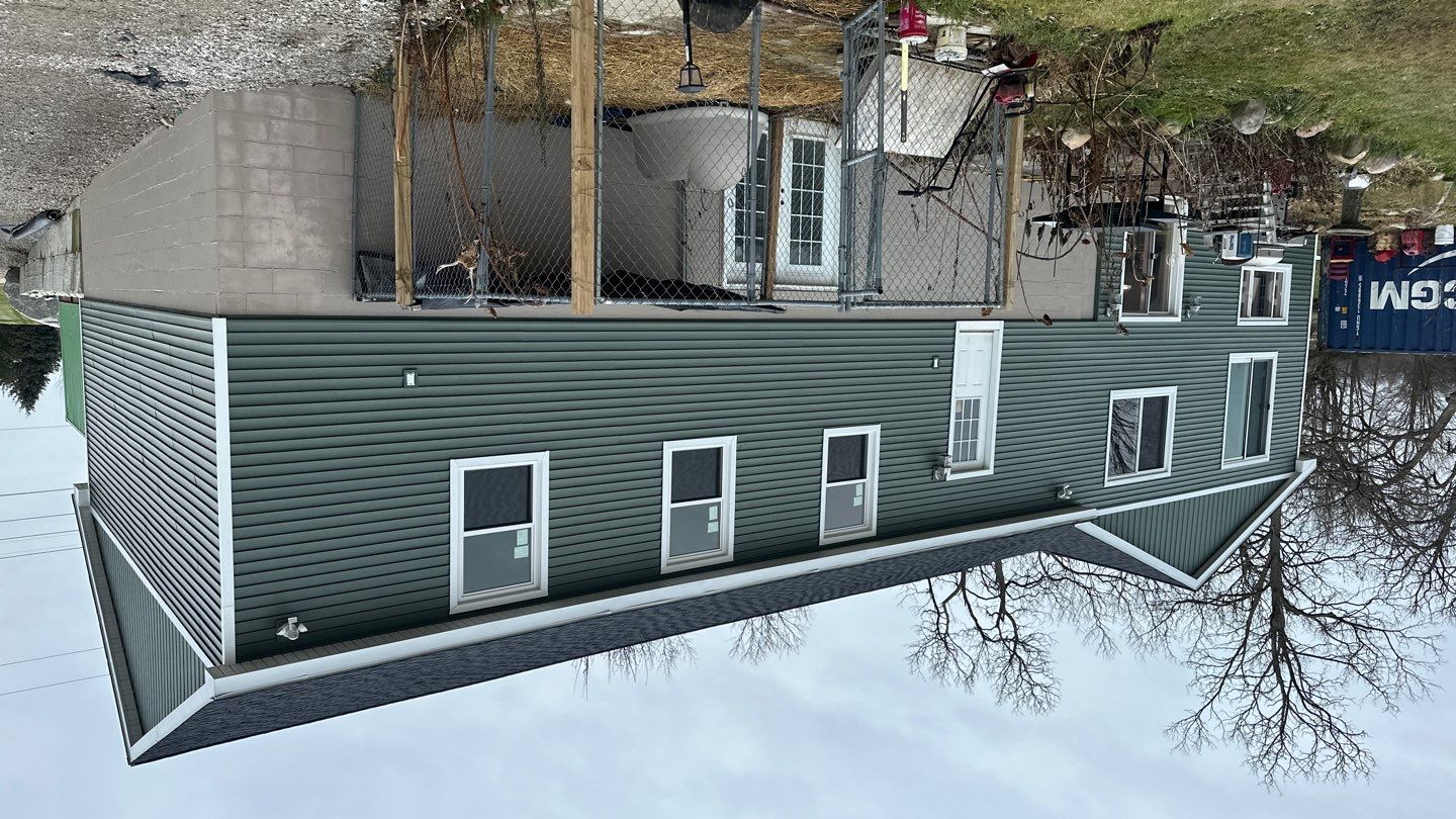 Siding Replacement using CertainTeed Restoration Classis D4 by 180 Contractors