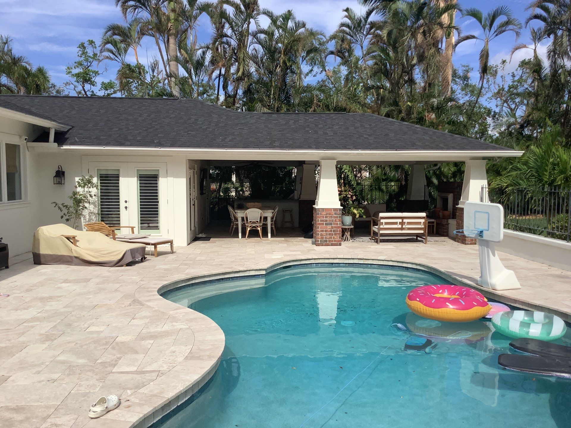 Seamless Gutters for Homes in Bradenton FL by Gutter Professors