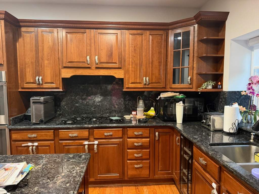 Custom Cabinet Refinishing in Bloomfield Hills by Top Shelf Painter