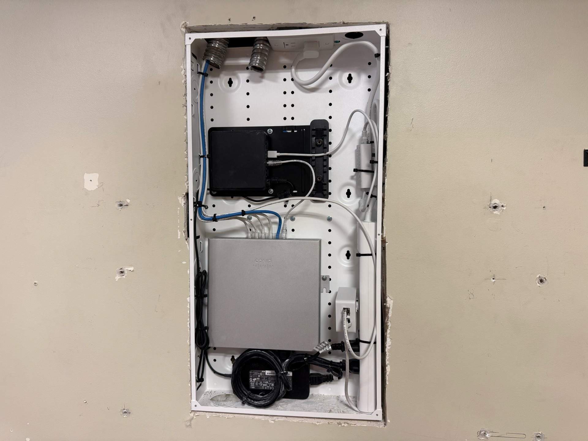 Conference Room AV & Network Infrastructure Installation – Medical Device Company in Aliso Viejo, CA by Ring and Ping Inc.