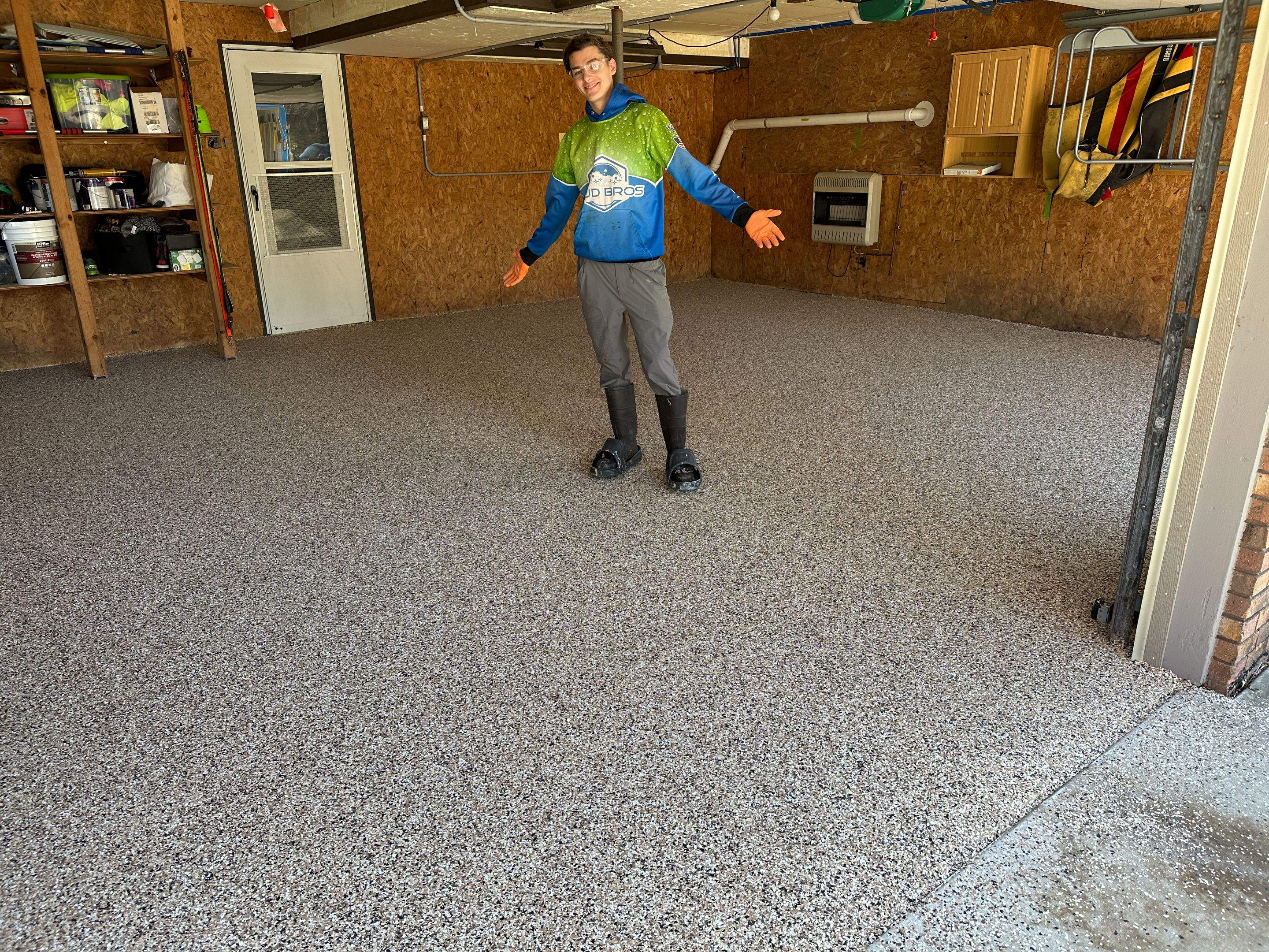 Sedona Garage Heyworth by Loud Bros
