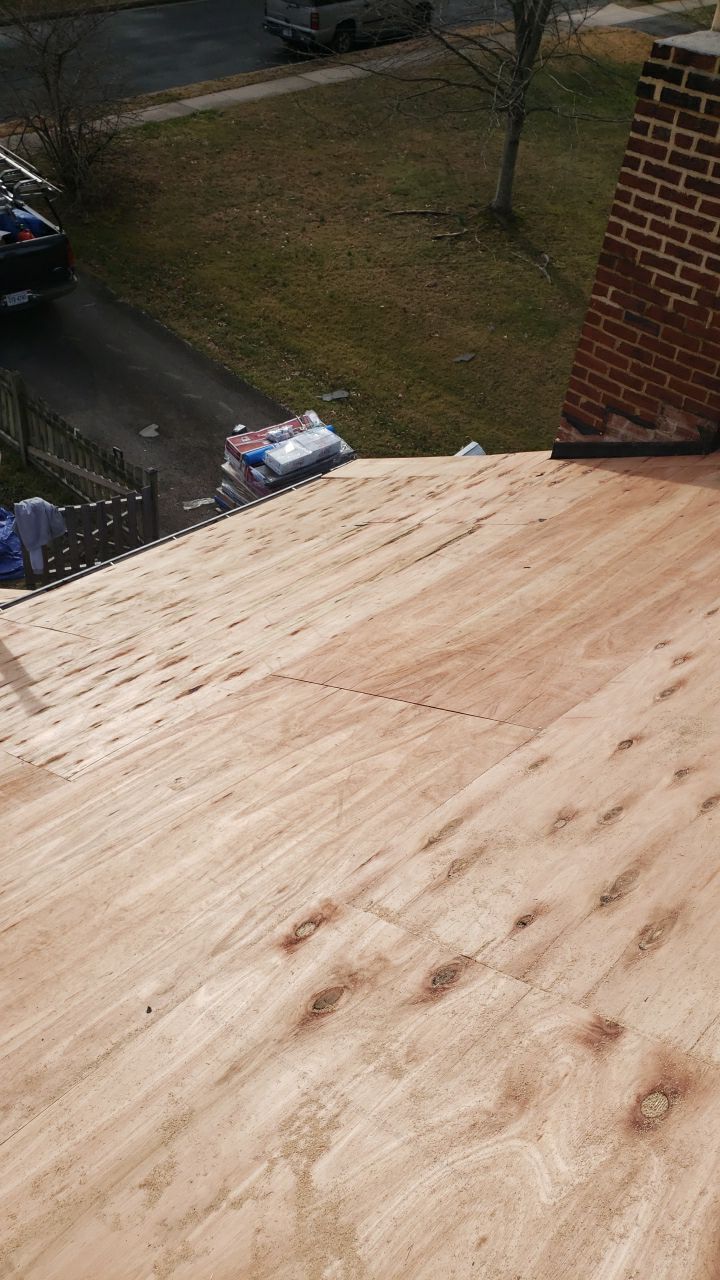 Annandale: CertainTeed Landmark Pro Designer Shingles in Max Def Charcoal Black by RM Banning, Inc.