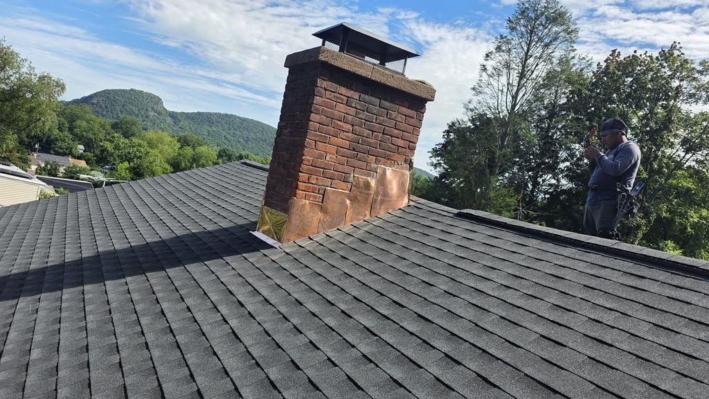 Asphalt shingles in Hamden by DiGiorgi! by DiGiorgi Roofing and Siding Inc