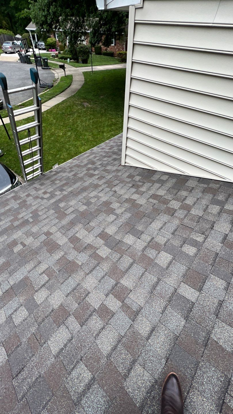 Springfield CertainTeed Landmark Weathered Wood Roof Installation by RM Banning, Inc.