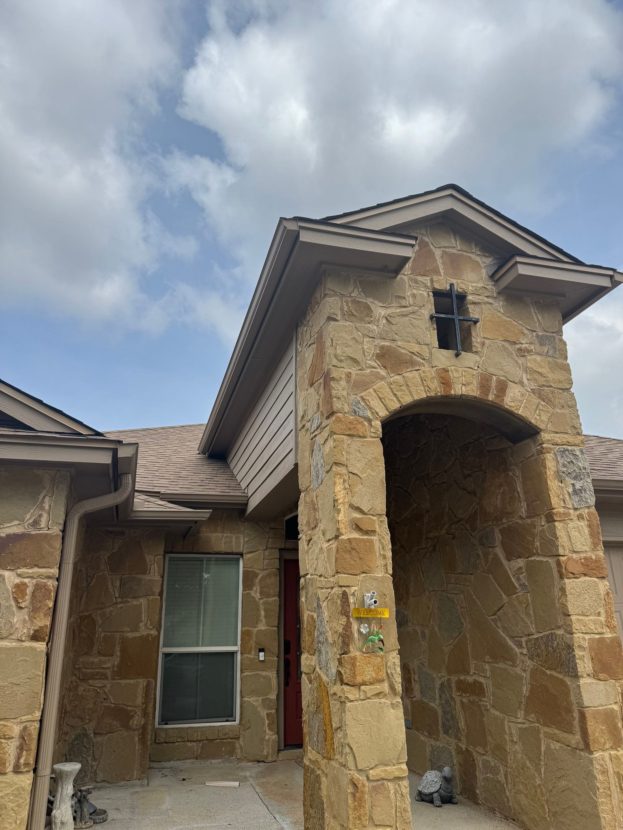 New Braunfels Roof IKO Dynasty by Lightning Exteriors