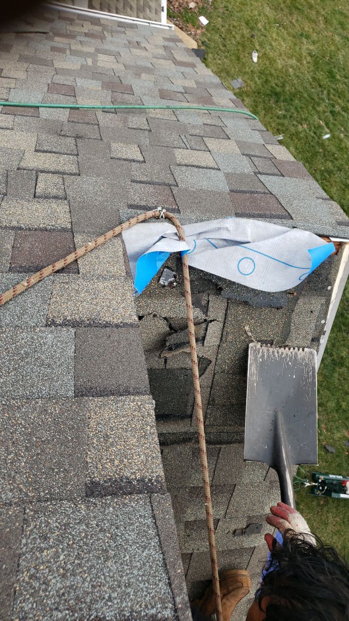 Fairfax Station: CertainTeed Landmark Pro Designer Shingles in Max Def Weathered Wood by RM Banning, Inc.