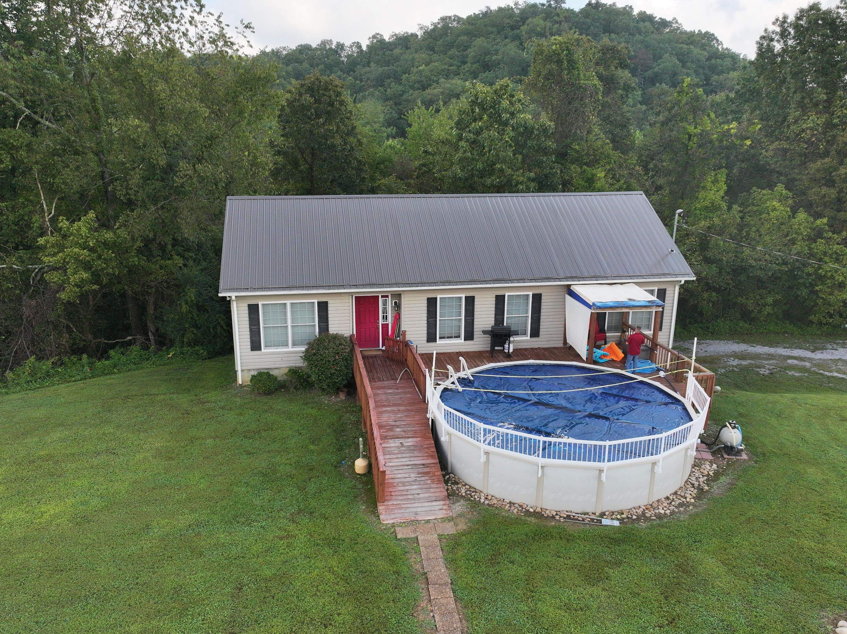 Collins Residence by Omnia Roofing