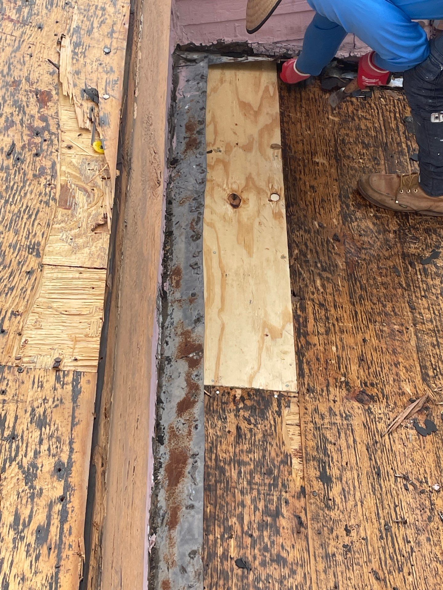 Roof Replacement Houston by Roof Repair Company