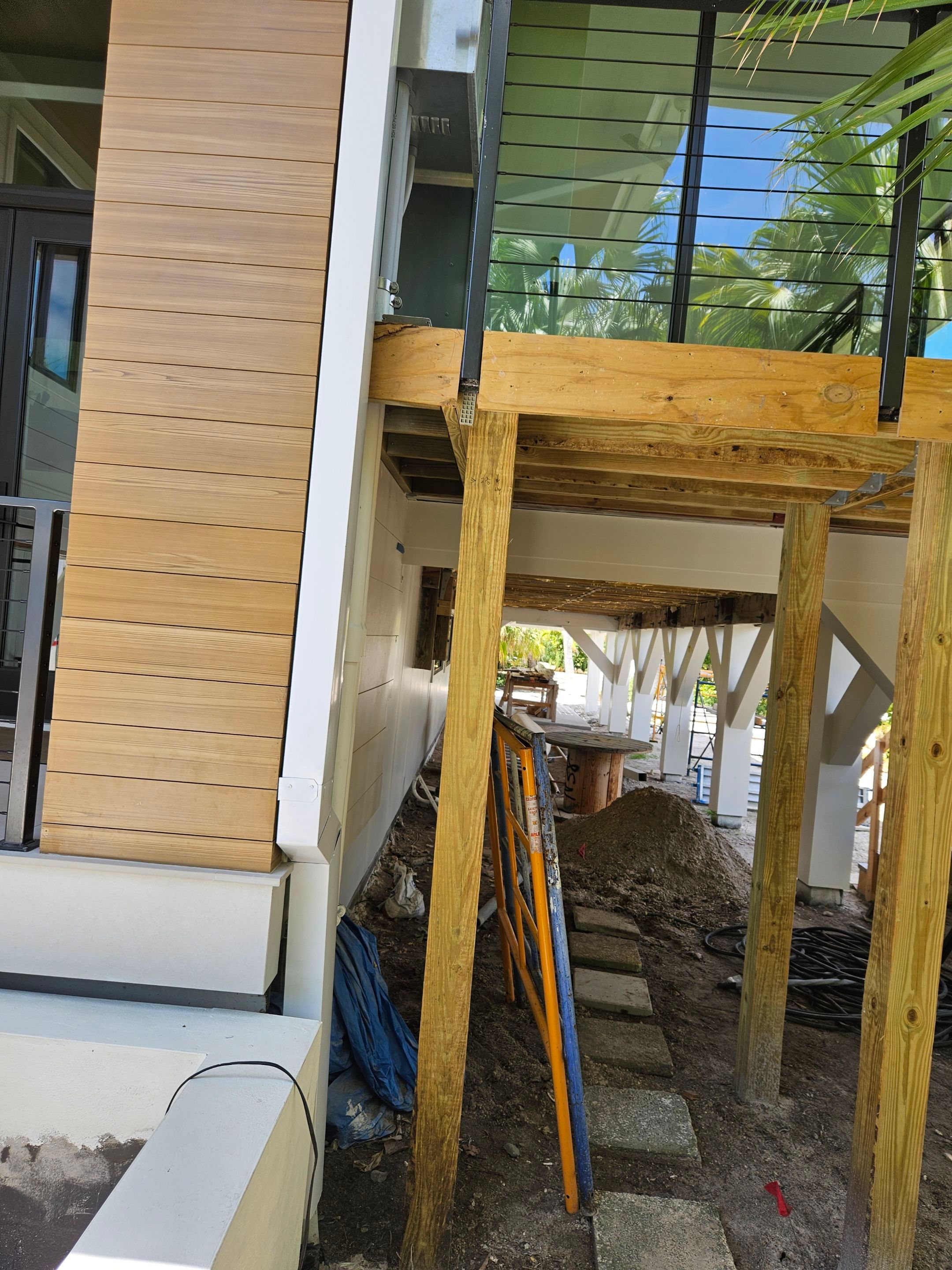 7-Inch Smooth Box Seamless Gutters using Seamless Gutters and Metal Fascia in Sanibel FL by Gutter Professors