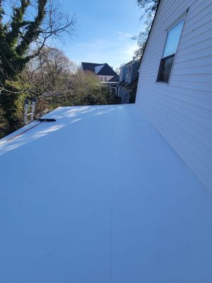 Residential Roofing Installation using GAF Everguard TPO