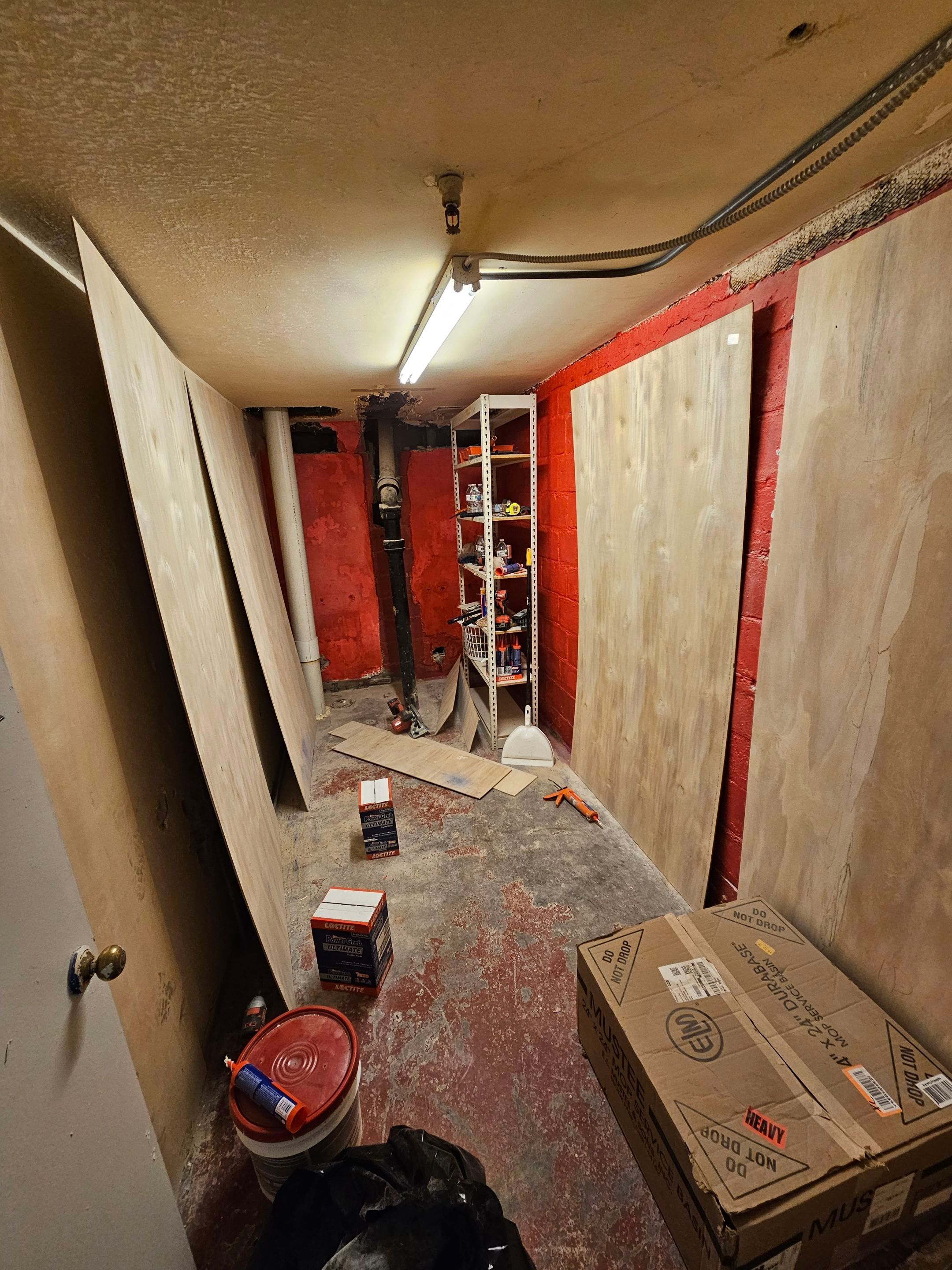 Showers & Storage by EL-GC LLC