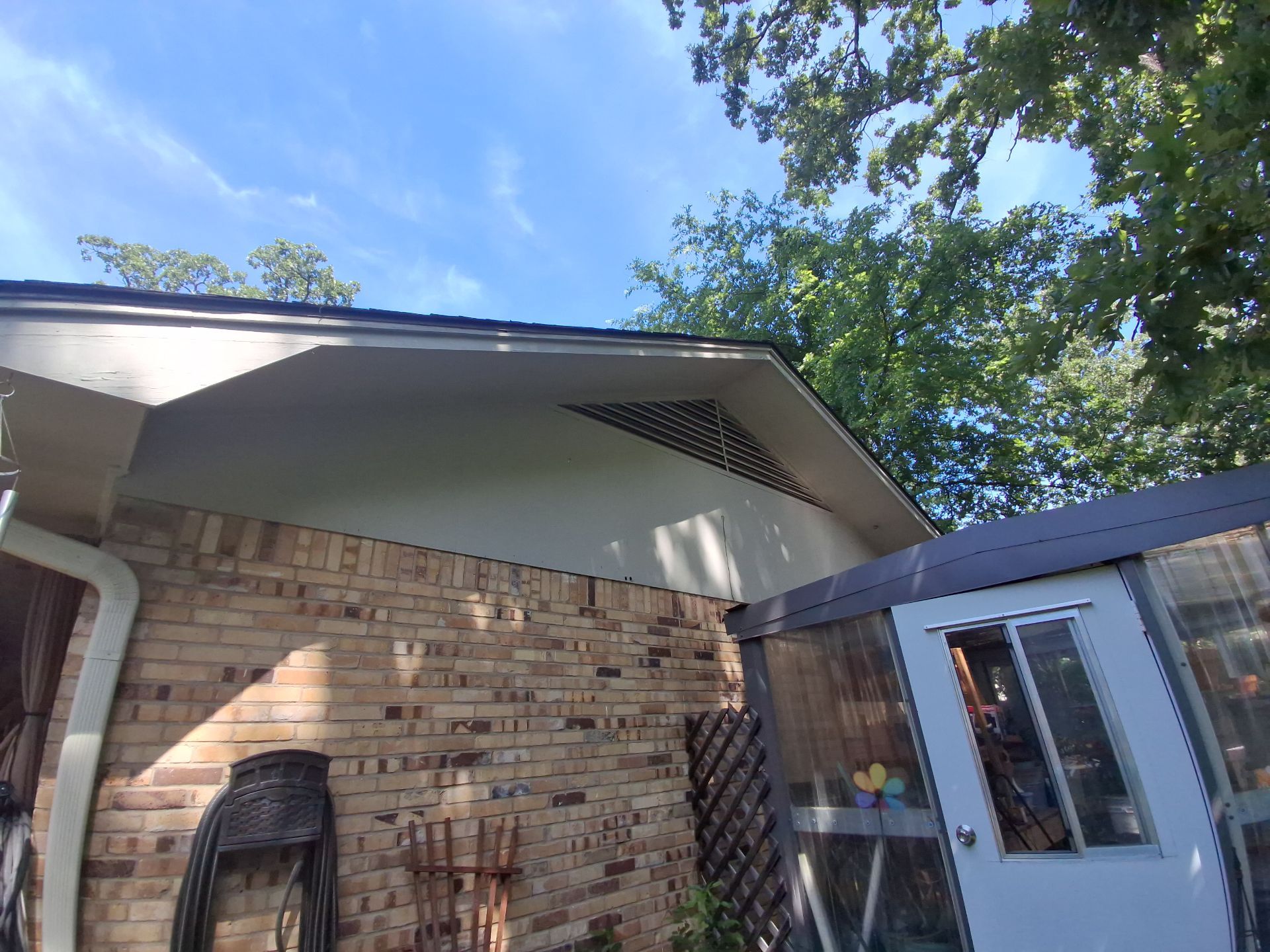 Clean, Consistent Finish on Paint Project in Tyler TX by Quality Coats Painting
