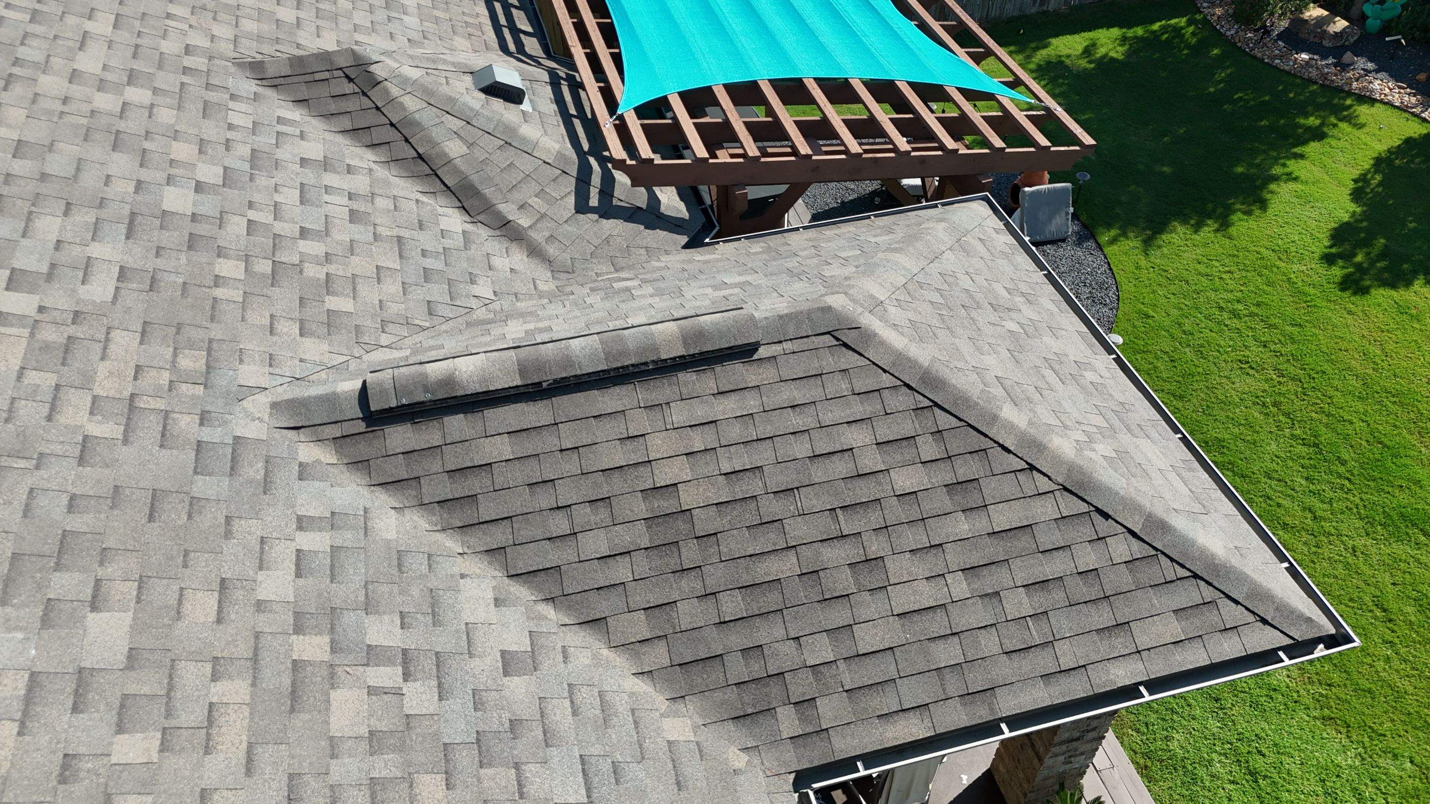 Weathered Wood - Malarkey Vista by RoofsOnly.com