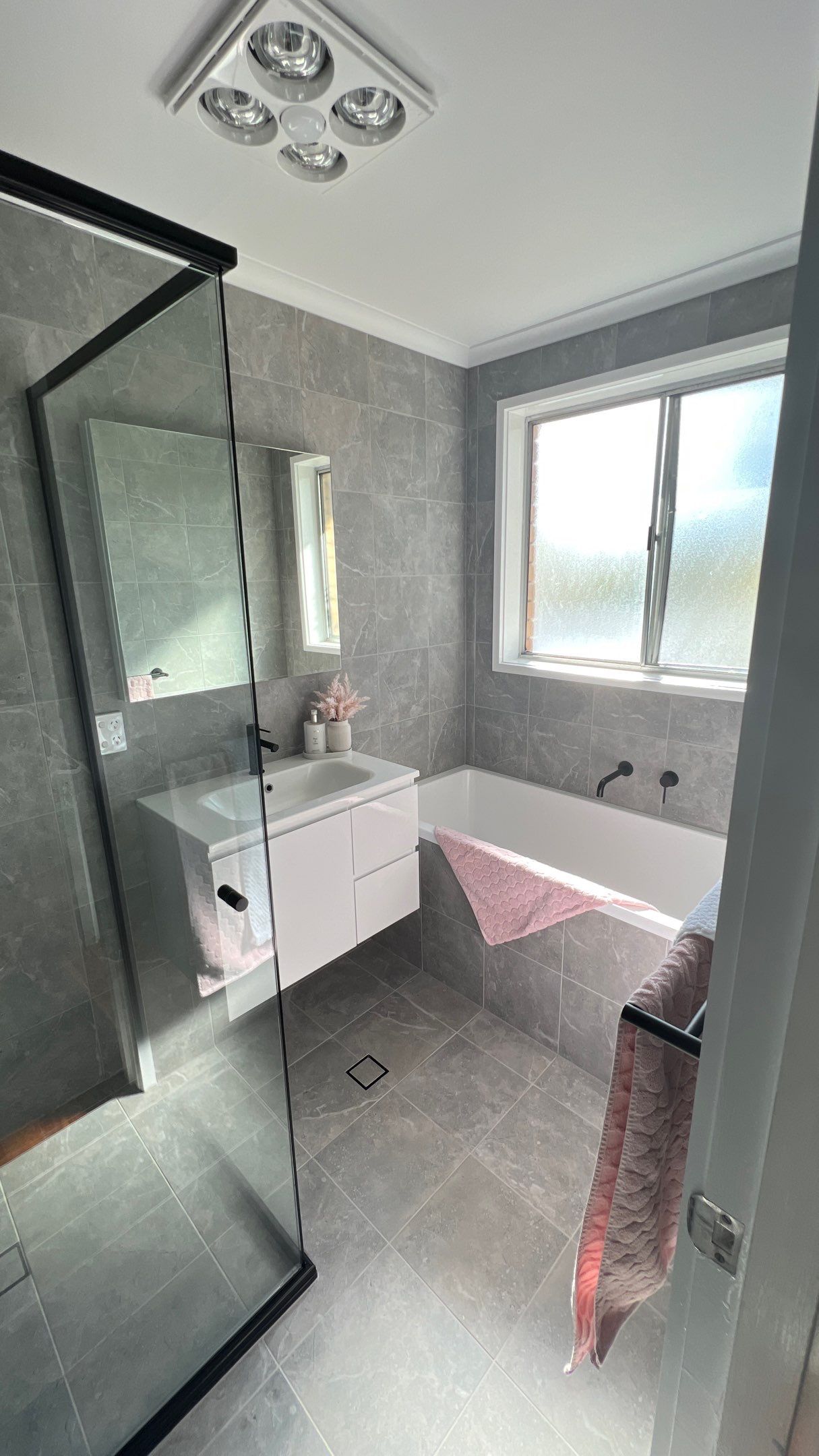 Bathroom & Toilet Renovation by Re-seal Bathrooms