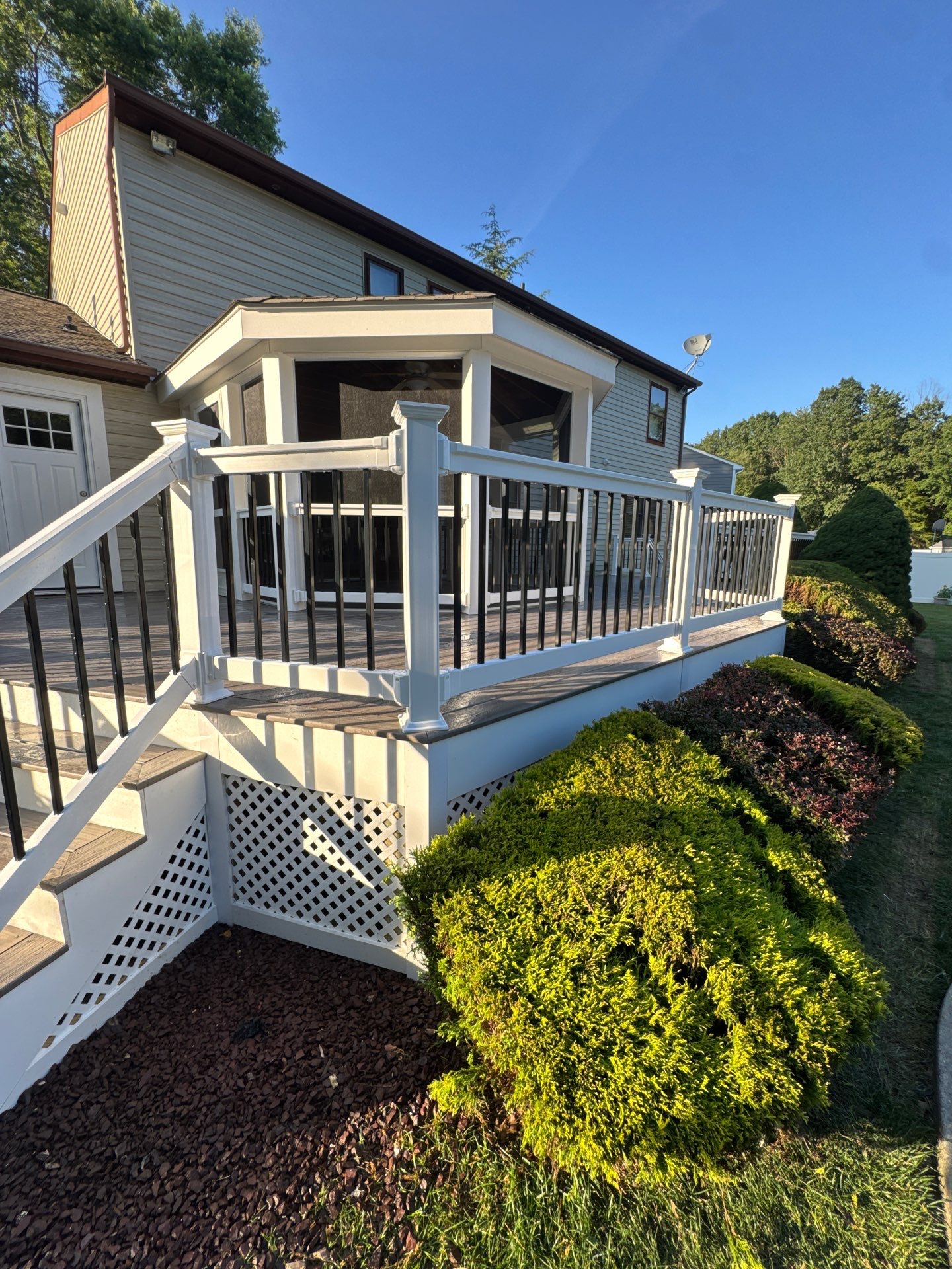 Deck Resurface and screen room remodel in Freehold Township by deck guardian