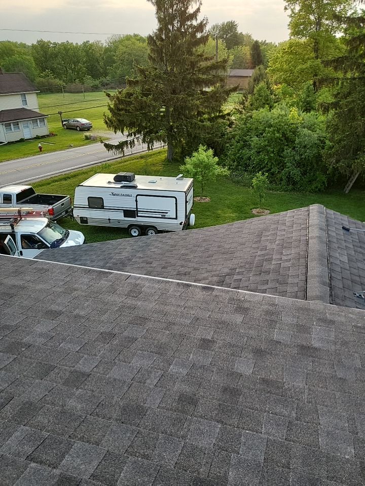 ATLAS PINNACLE COLOR: PRISTINE BLACK by Eagle Eye Roofing