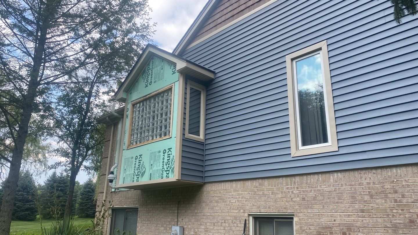 Siding Replacement using CertainTeed Monogram D5 Clapboard by 180 Contractors