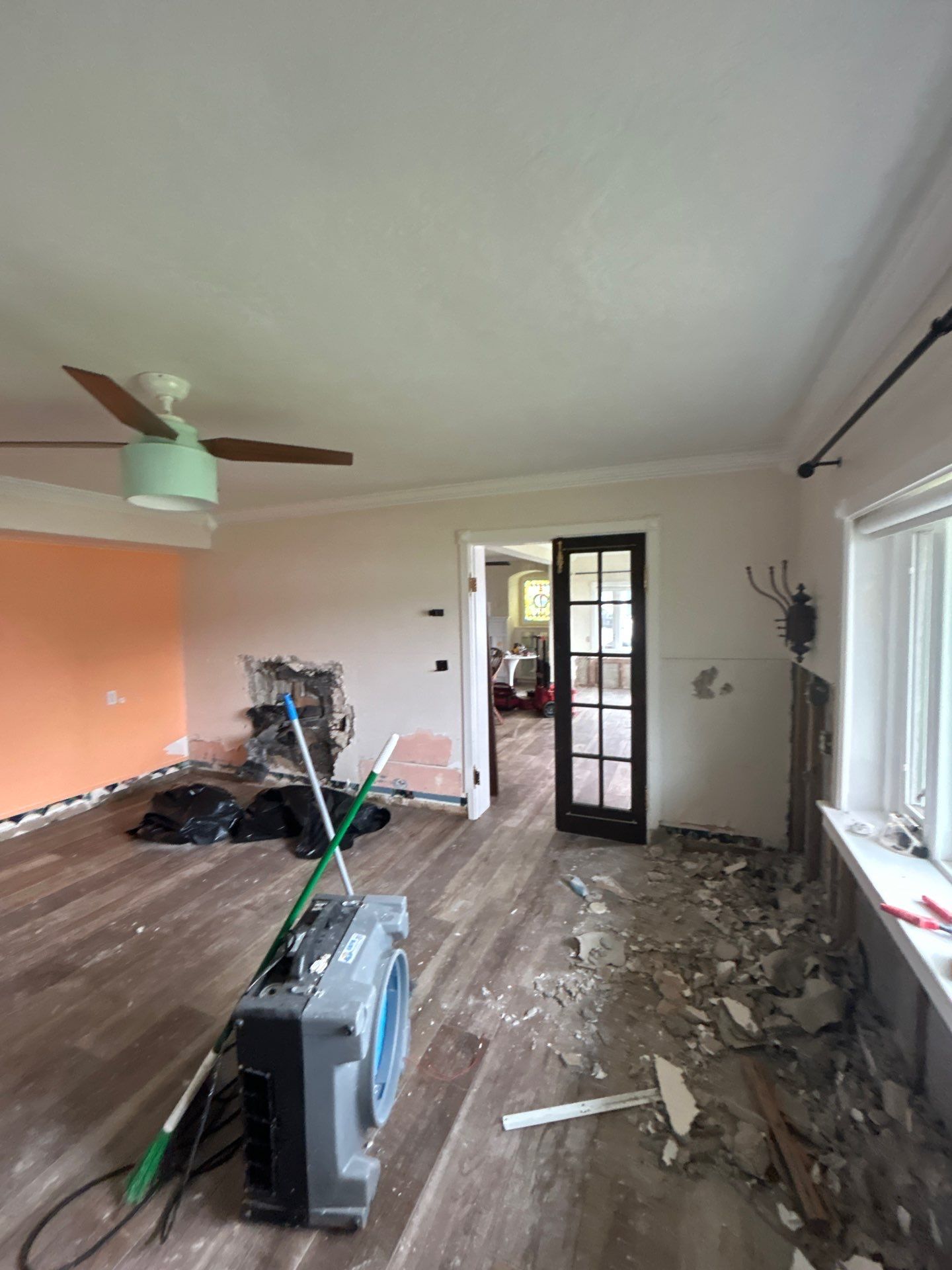 Water mitigation In Bradenton Florida by Ampm Restoration Services 
