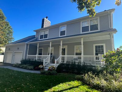 Siding Installation using Certainteed Cedar Impressions Sterling Gray
