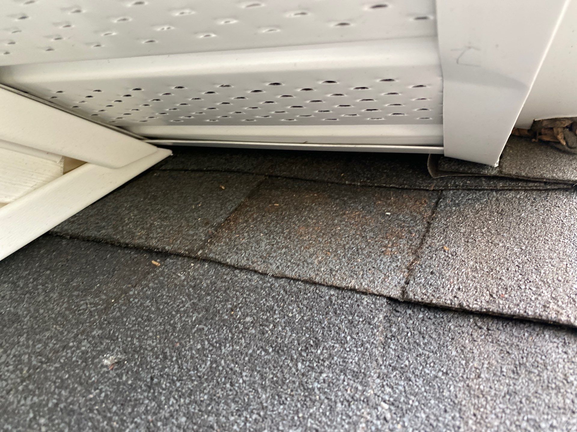 Asphalt Roof, Vinyl Siding, and Aluminum Gutter Replacement by Custom Installations