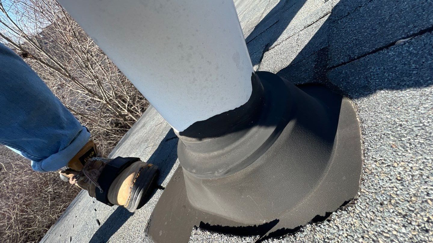 Fairfax: Residential Roof Replacement with CertainTeed Landmark in Charcoal Black by RM Banning, Inc.