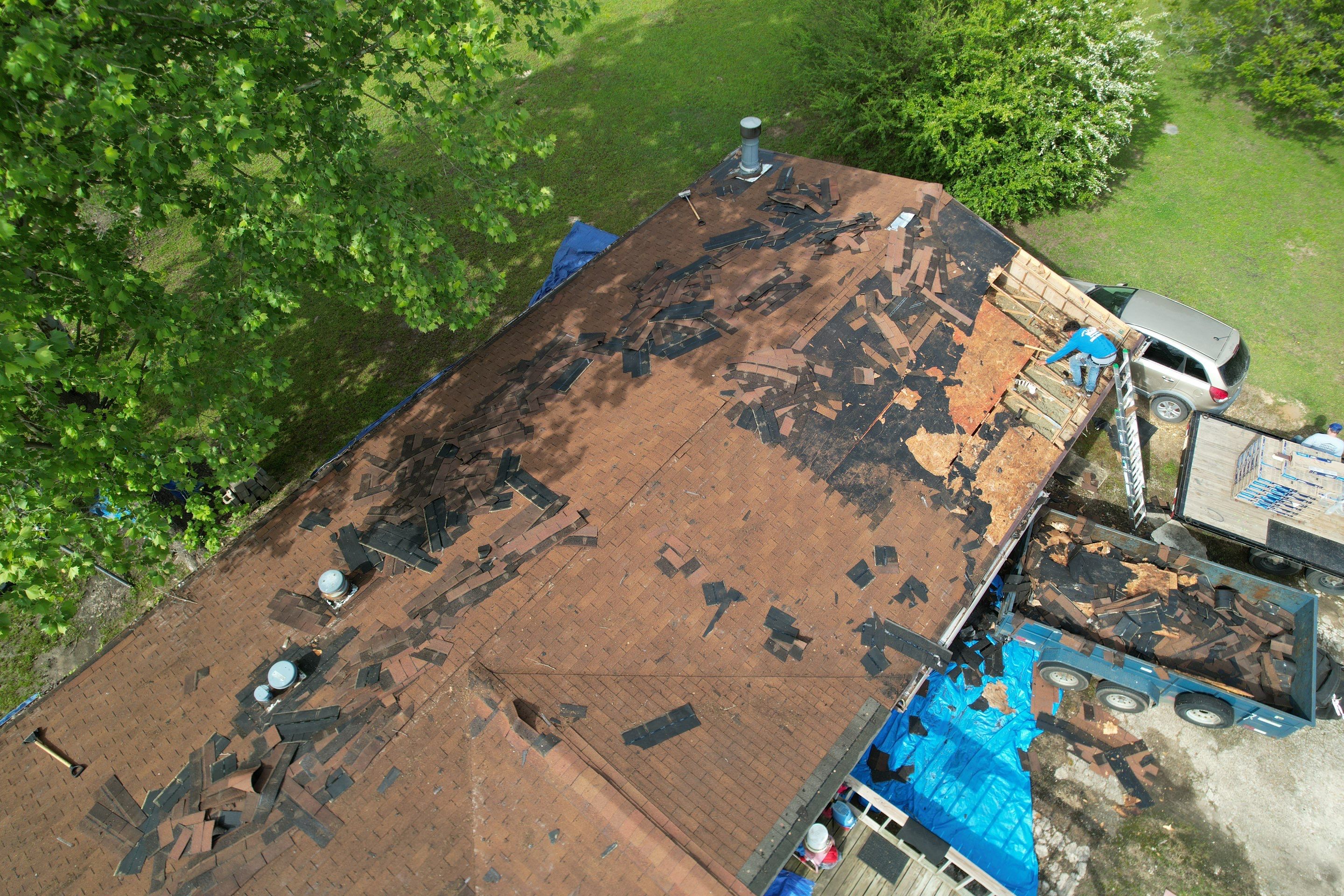Storm Restoration Reroof: 25 Year 3-Tab Shingle by Hostetler Roofing