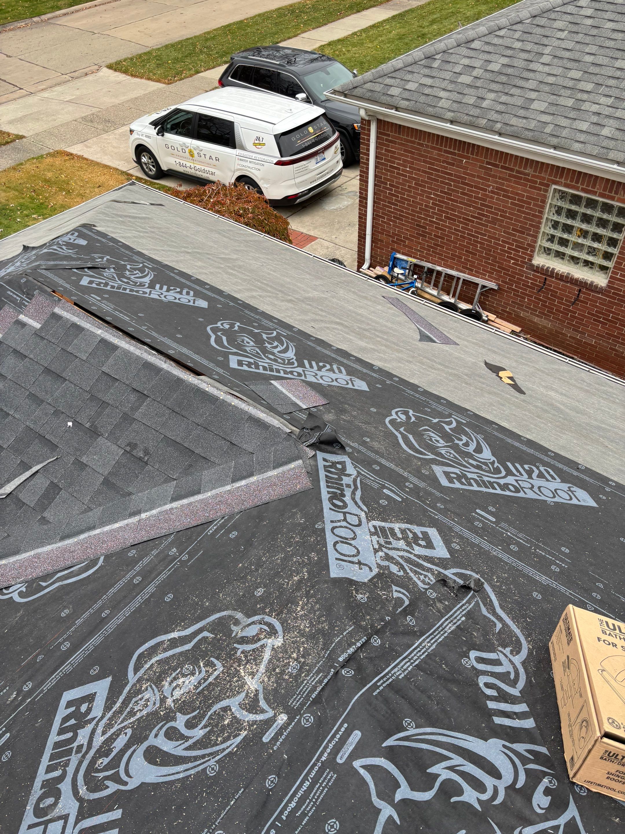 Roof Replacement using Owens Corning Onyx Black by 180 Contractors