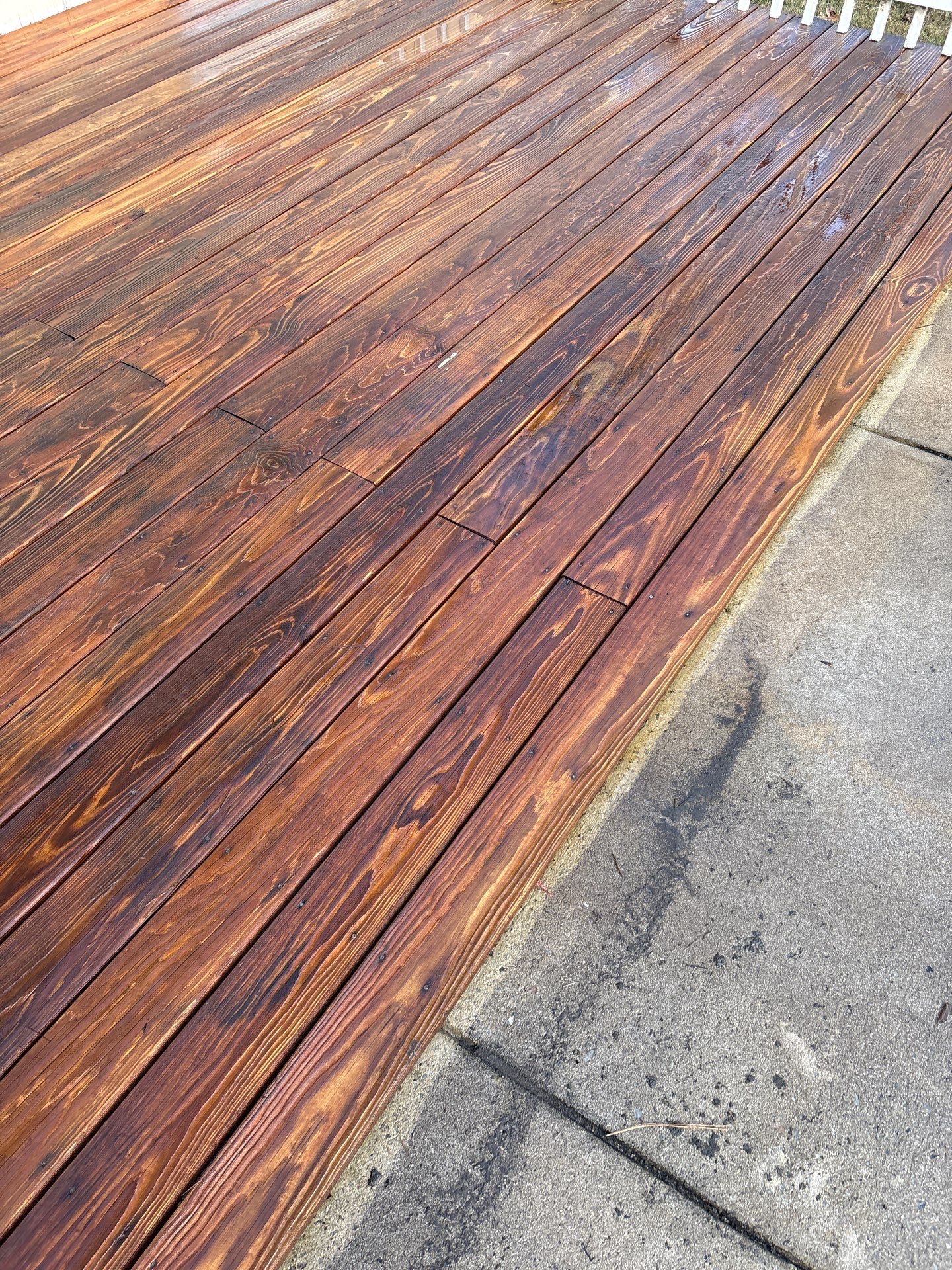 Wood Deck using Wood Sealant by DuraSeal