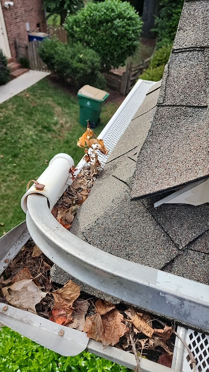 House Wash using cleaner by Power Wash Masters LLC