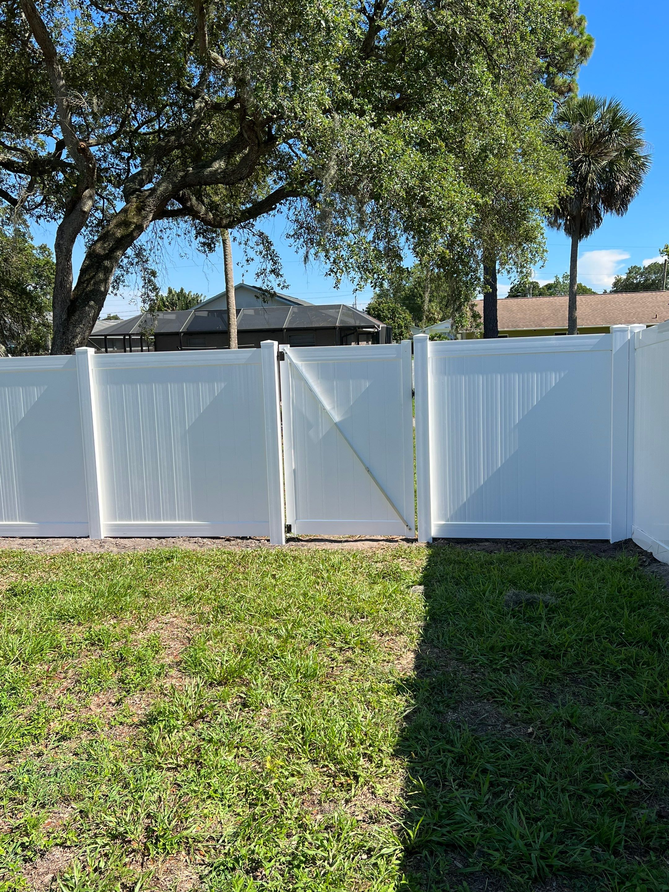 Palmetto, FL 6ft. Tall White Vinyl Privacy Fence  by Asap fence and gates, LLC