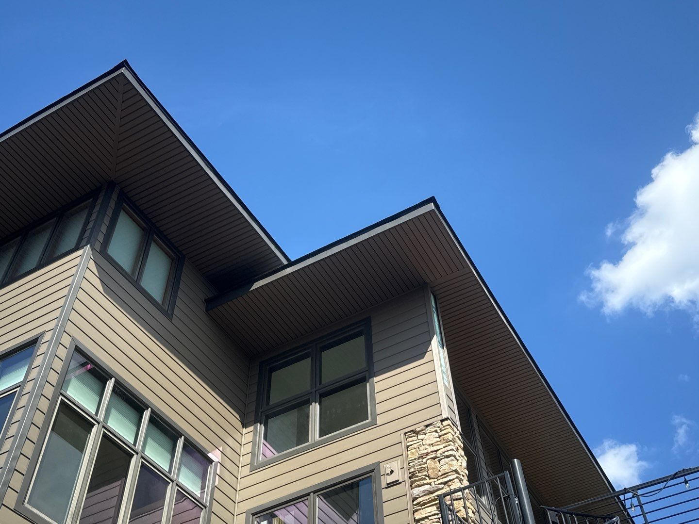 Siding Replacement using Ascend by 180 Contractors