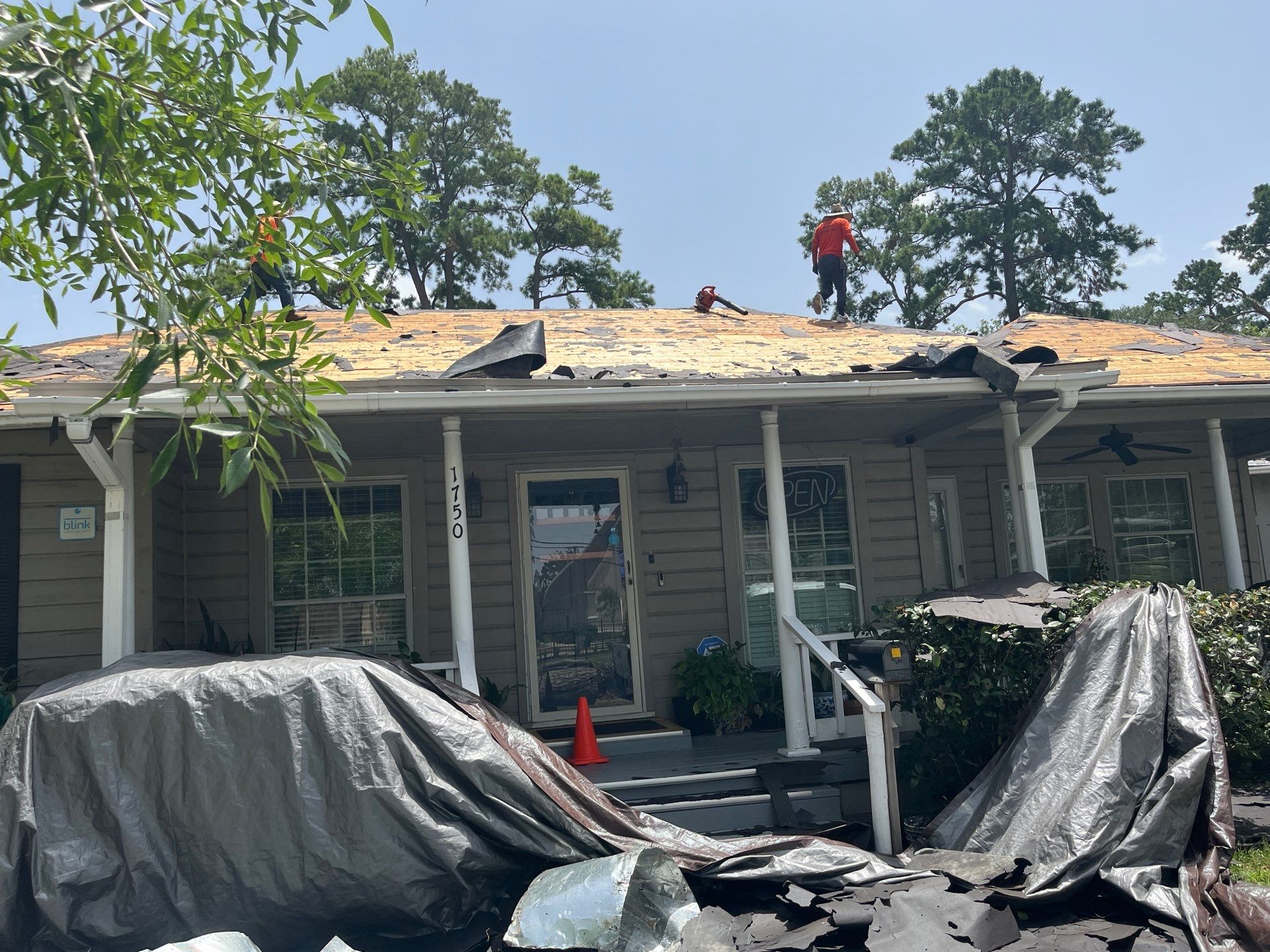 Residential Roofing Installation using Owen's Corning Duration (Lifetime) Shingles by Roof Repair Company