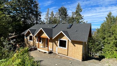 Residential Roofing Installation using OC Oakridge shingles