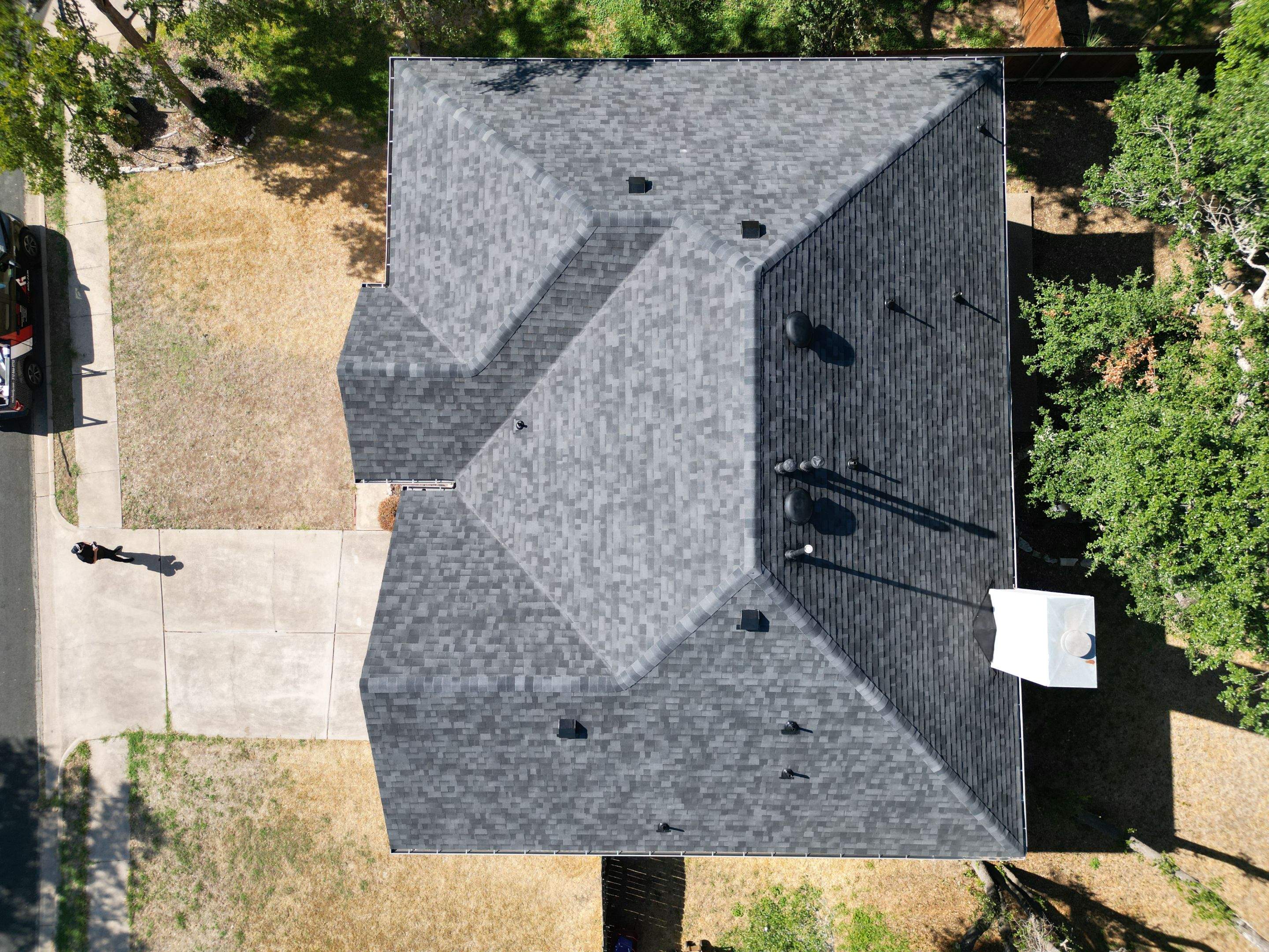 Midnight Black - Malarkey Vista by RoofsOnly.com