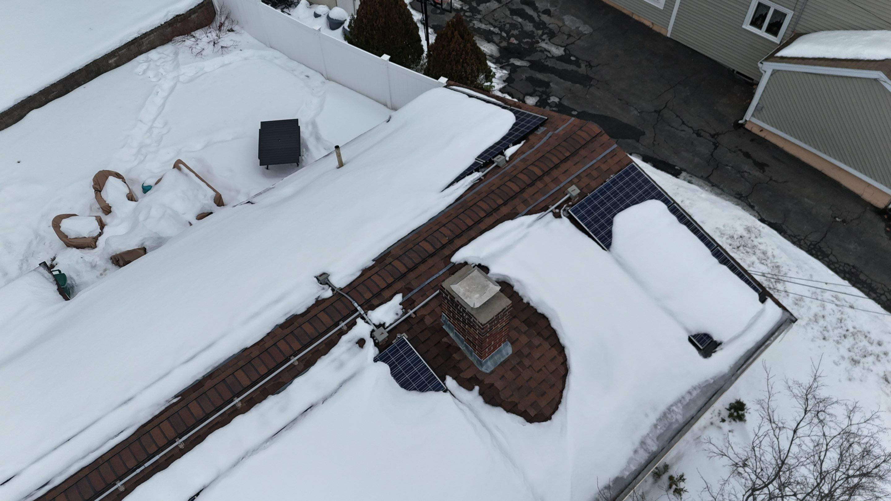 Ice Dam Removal & Snow Removal in Woburn, MA by Mighty Dog Roofing of Greater Middlesex County