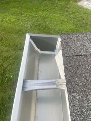 Custom 7-Inch Aluminum Gutters in Fort Myers FL