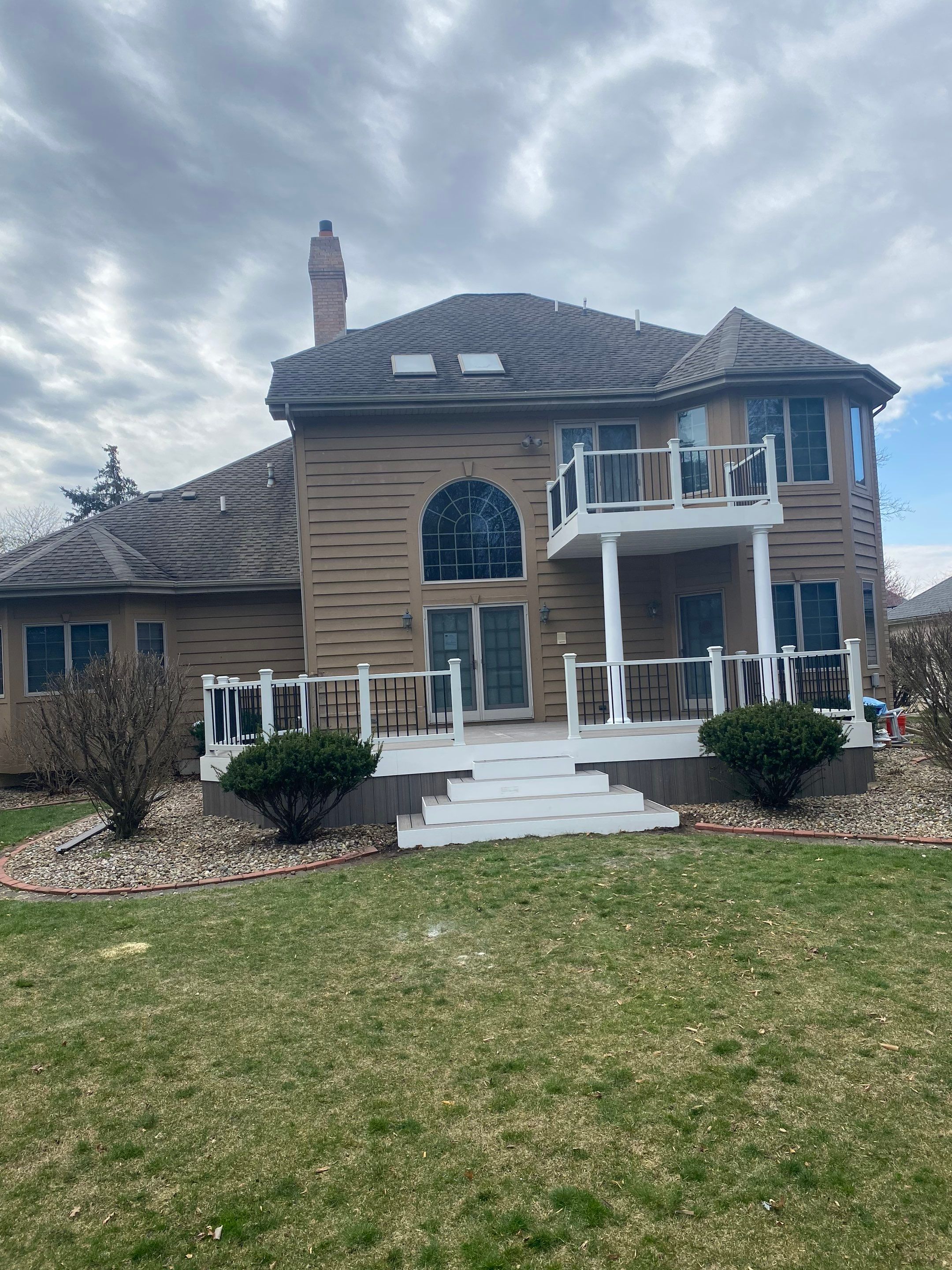 Deck Installation using Trex by INQUSE GENERAL CONTRACTOR