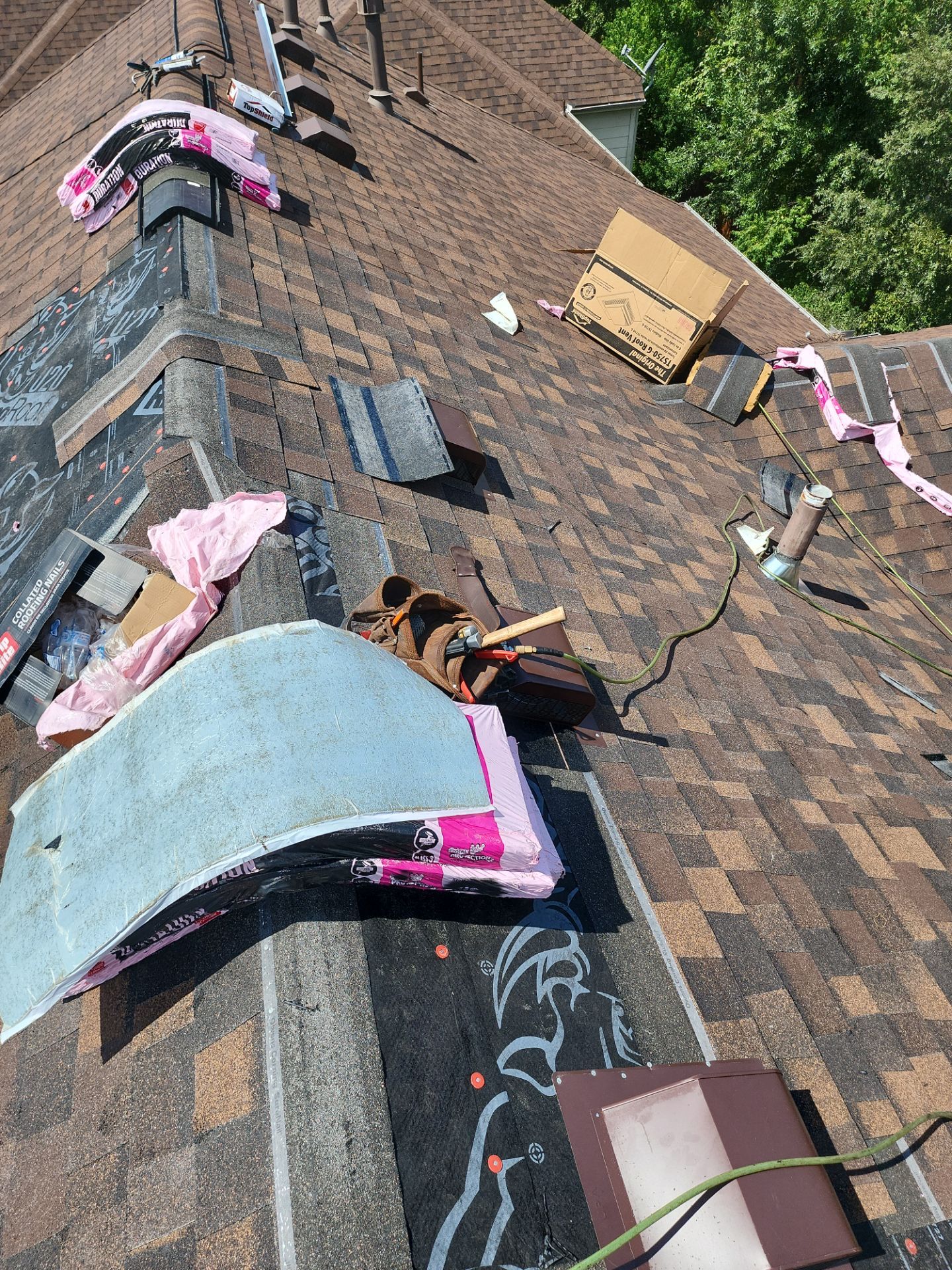 Residential Roofing Installation using Owen's Corning Duration (Lifetime) Shingles by Roof Repair Company
