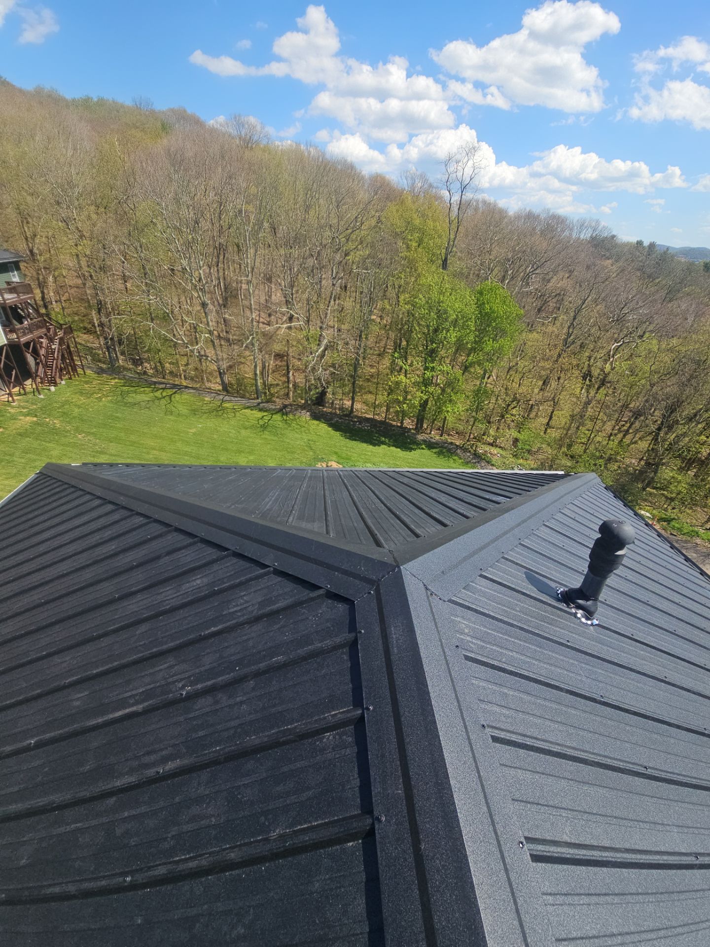 Kensington Meadows 132 by Omnia Roofing