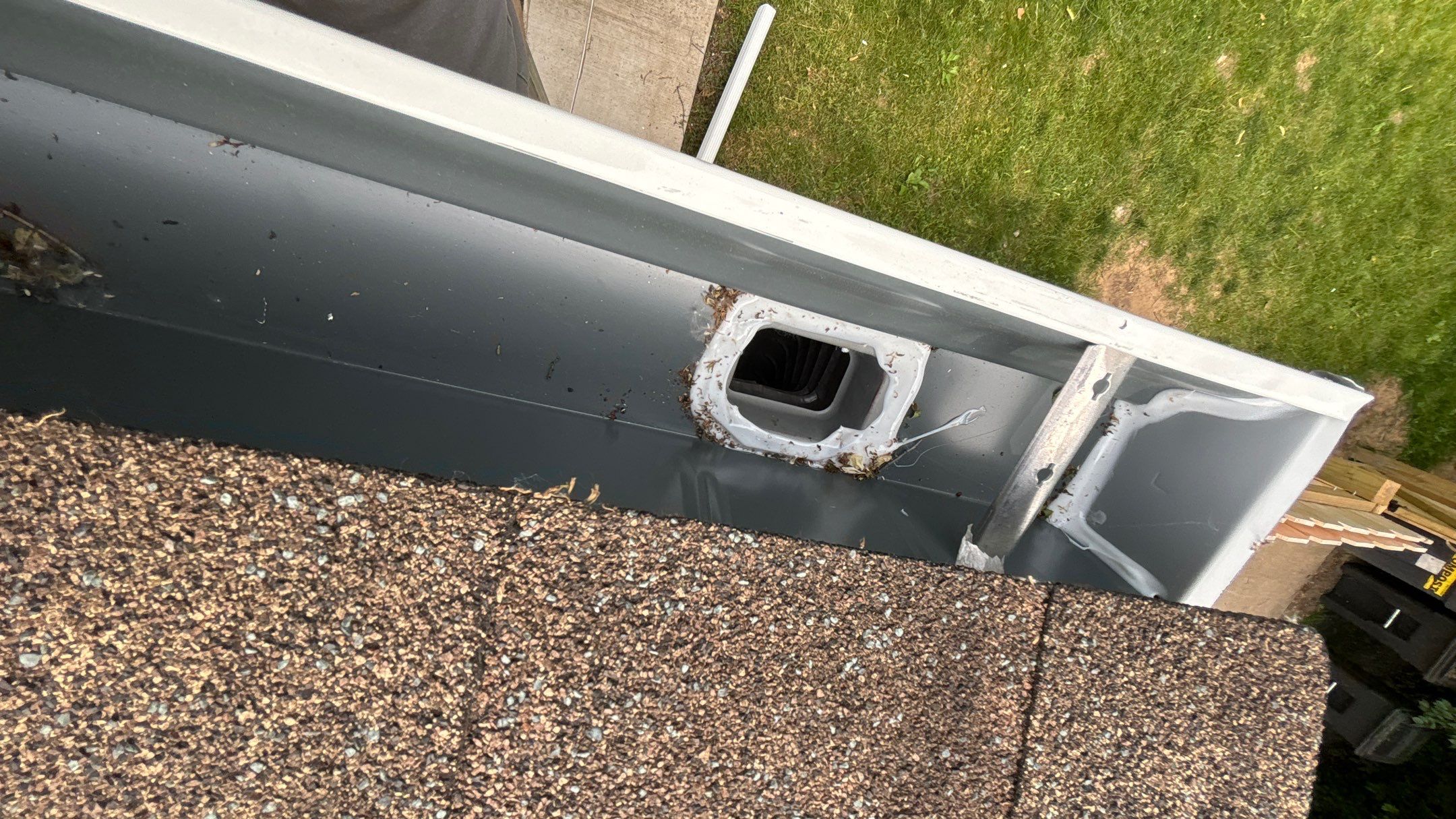Siding Replacement using Certainteed Classic Restoration D4 by 180 Contractors