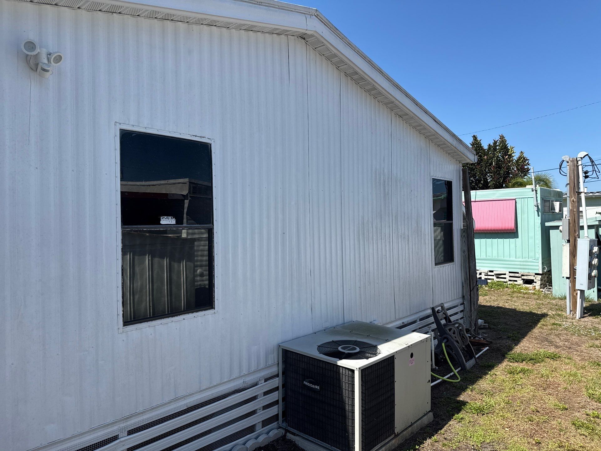 Mobile Home Soft Wash & TPO Roof Cleaning in Plaza Estates – Bradenton, FL by Sunshine AquaWash