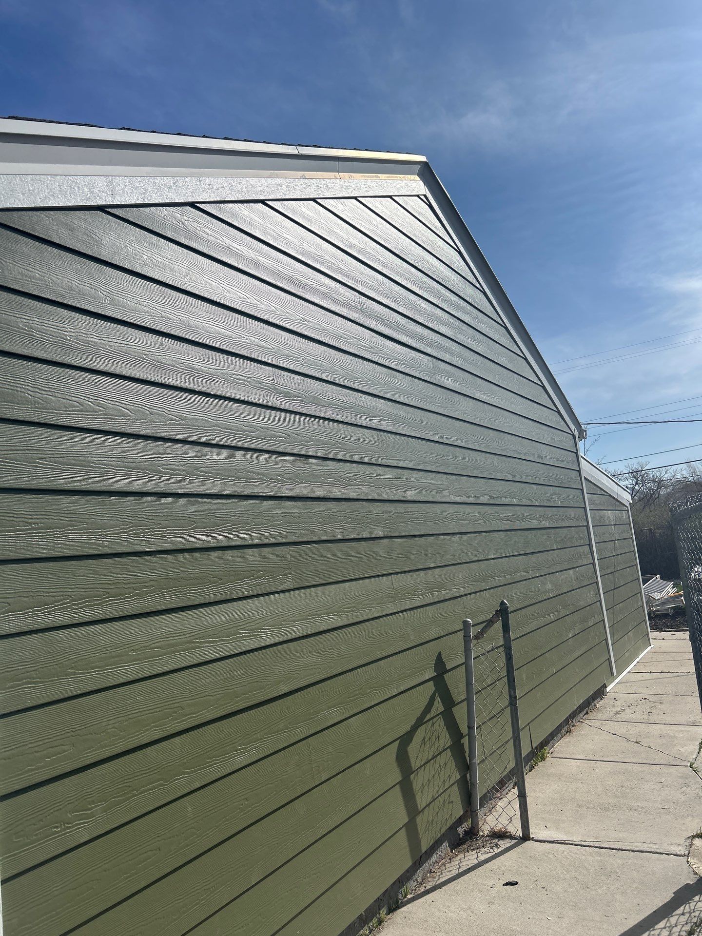 Salt Lake Area | Hardie Multi-Texture Upgrade | Arctic White Trim by Ideal Siding Utah